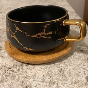 Modern Gold Crack Teacup with Coaster